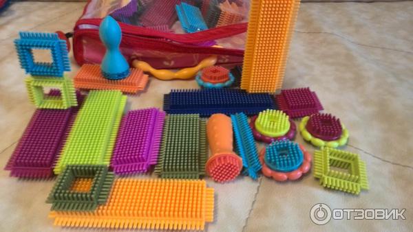 Конструктор игольчатый Battat Bristle Blocks фото