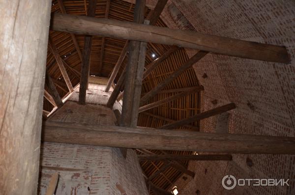 внутри башни