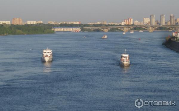 Водная прогулка по Днепру (Украина, Киев) фото