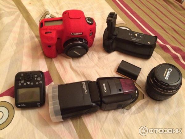 Цифровой зеркальный фотоаппарат Canon EOS 5D mark III Kit 24-105