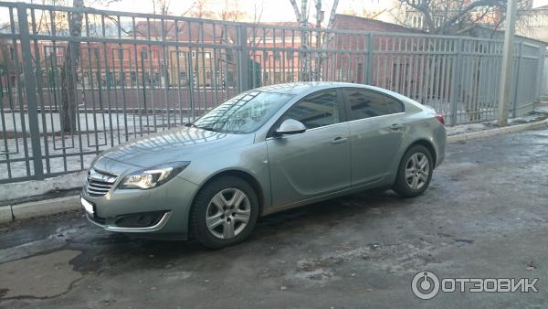 Автомобиль Opel Insignia фото