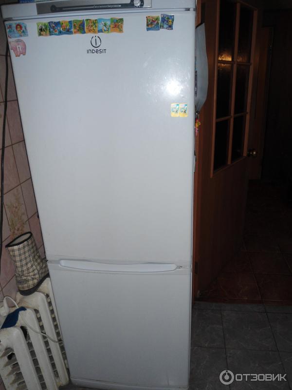 Холодильник Indesit SB 167 фото