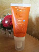 Солнцезащитный крем Avene SPF50+ фото