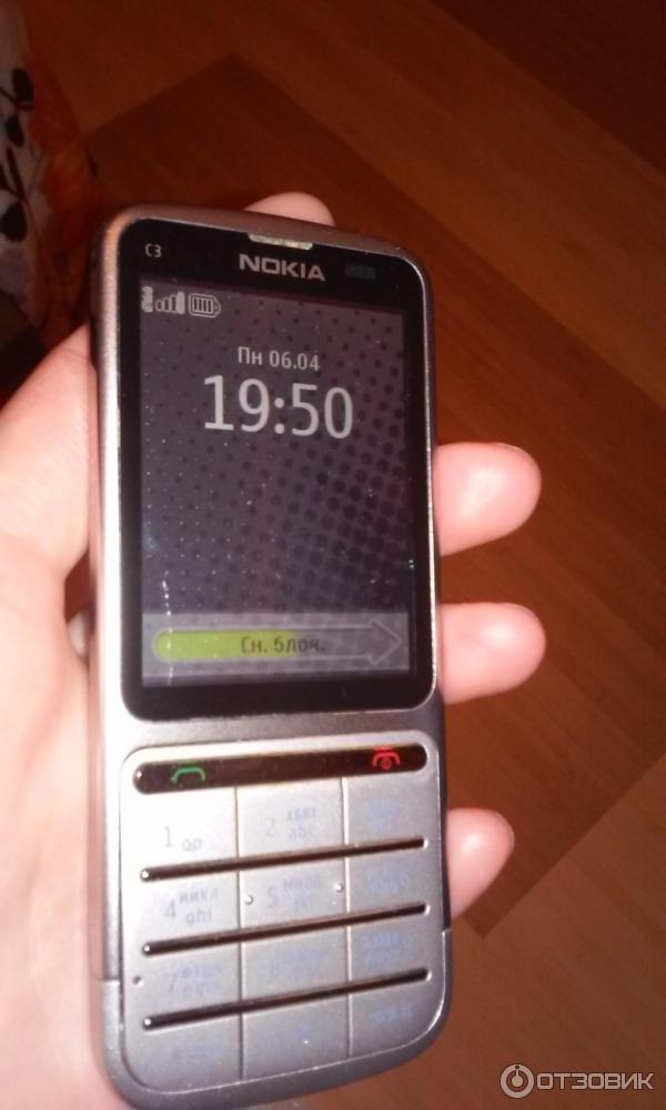 Сотовый телефон Nokia C3-01 фото