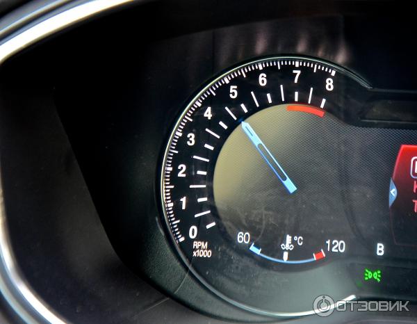 Ford Mondeo 5 2.5 6AT 149 лошадиных сил
