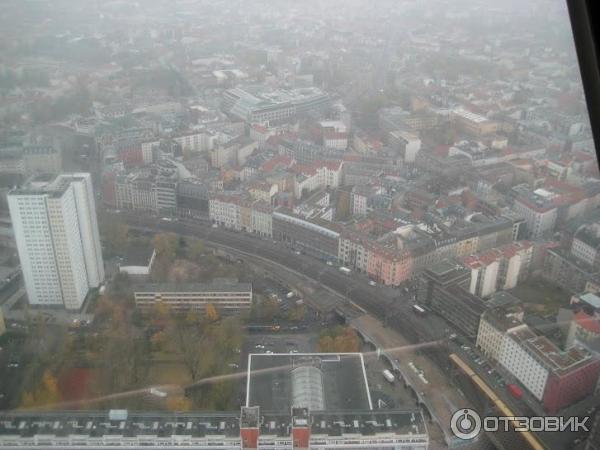 Берлинская телебашня (Германия, Берлин) фото