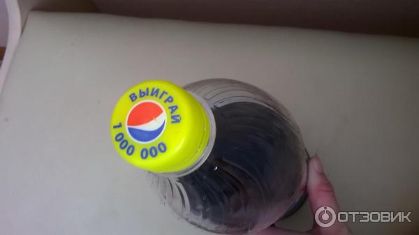 Газированный напиток Pepsi cola фото