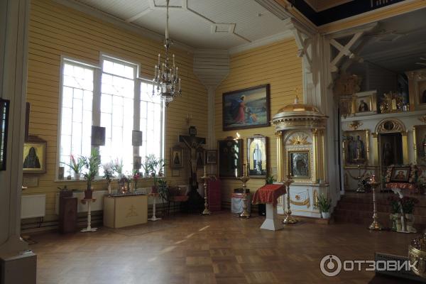 Церковь во имя Святых Апостолов Петра и Павла (Россия, Вырица)