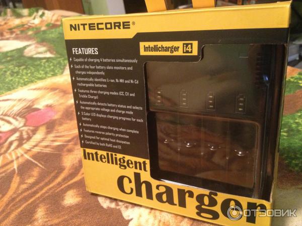 Коробка зарядника Nitecore i4
