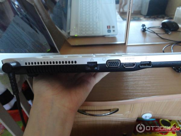 Ноутбук Sony VAIO VPC-EE3E1R фото