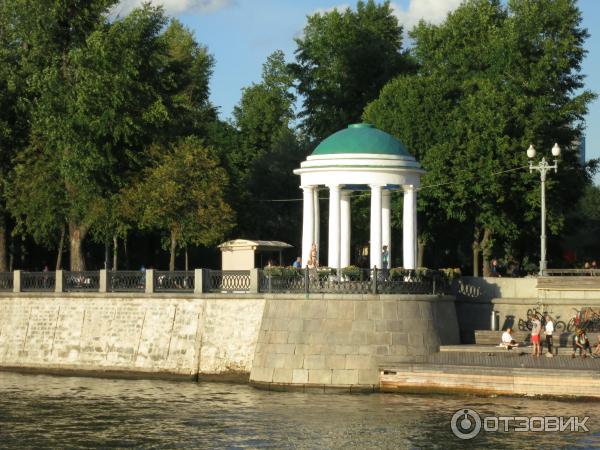 Прогулка на катере по Москве-реке (Россия, Москва) фото