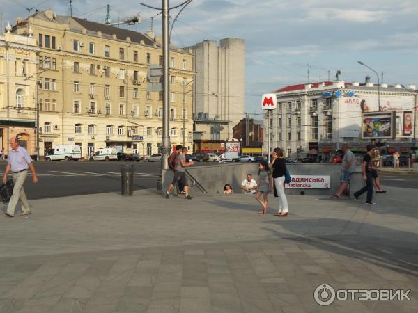 Площадь Конституции (Украина, Харьков) фото