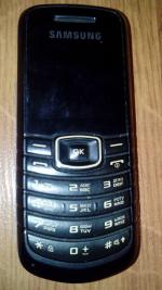 Сотовый телефон Samsung GT-E1080i фото