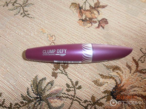 Тушь для ресниц Max Factor Clump Defy Mascara объемная с эффектом разделения фото