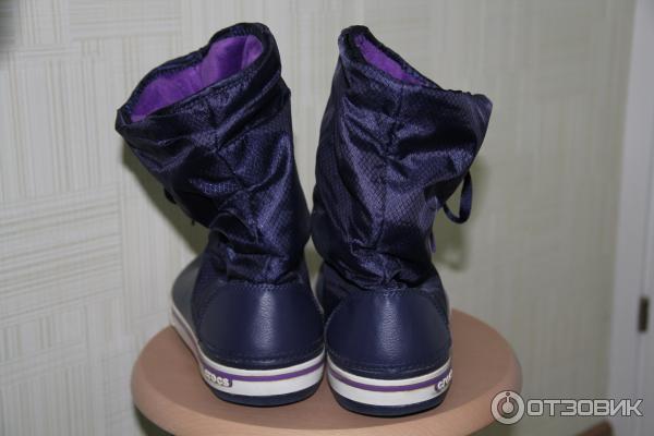 Сапоги зимние Crocs Women's Crocband Winter Boot фото