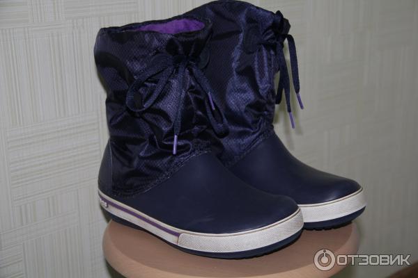 Сапоги зимние Crocs Women's Crocband Winter Boot фото