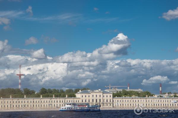 Экскурсия по рекам и каналам Невы (Россия, Санкт-Петербург) фото