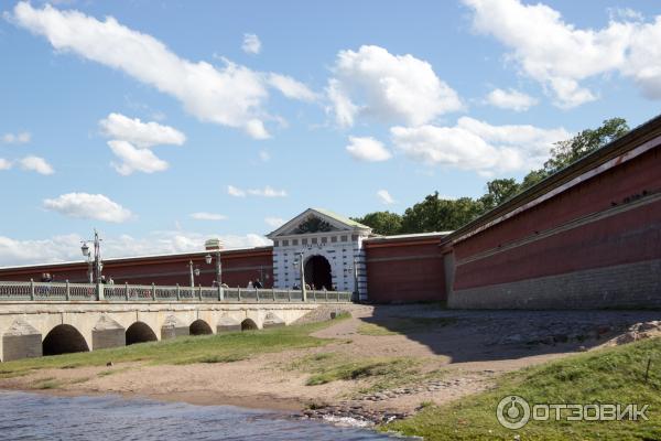 Экскурсия по рекам и каналам Невы (Россия, Санкт-Петербург) фото