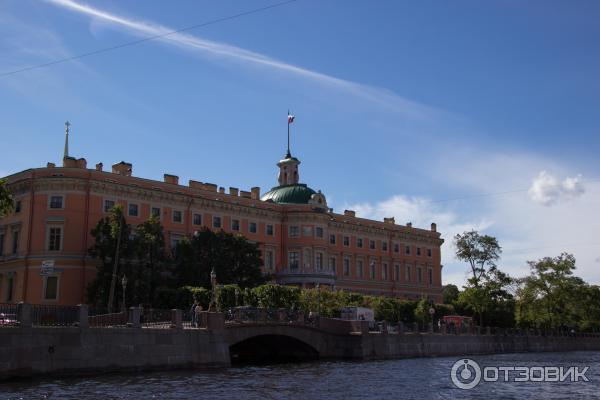 Экскурсия по рекам и каналам Невы (Россия, Санкт-Петербург) фото