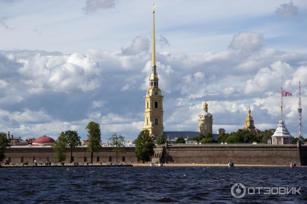 Экскурсия по рекам и каналам Невы (Россия, Санкт-Петербург) фото