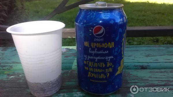 Газированный напиток Pepsi cola фото