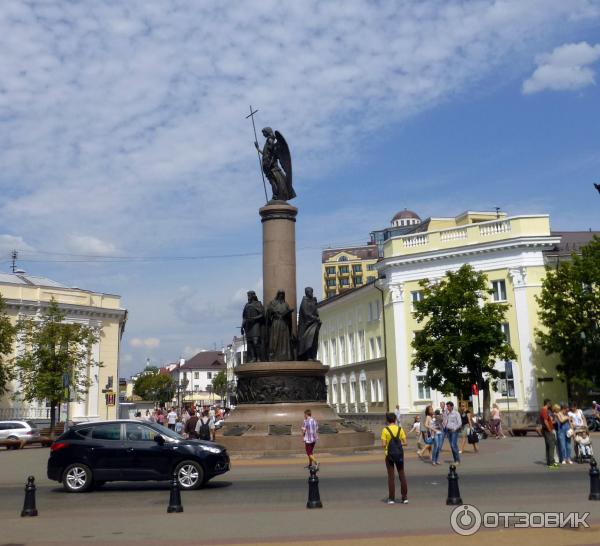 Аллея кованых фонарей (Беларусь, Брест) фото