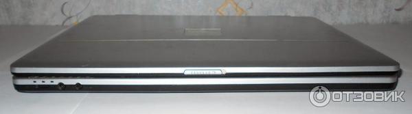 Передняя грань ноутбука Fujitsu-Siemens Amilo Pa 1510