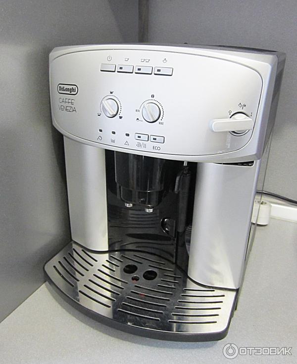 Кофемашина DeLonghi ESAM 2200 Caffe Venezia фото