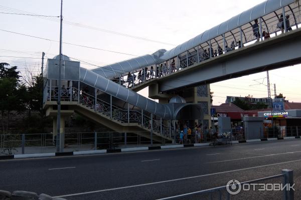 поселок Лазаревское переход через улицу Лазарева