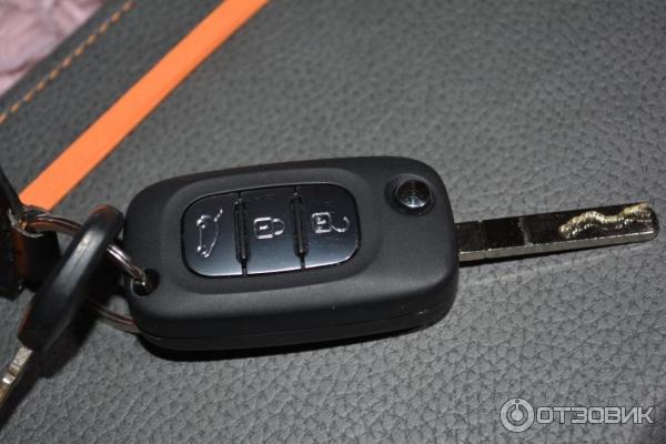 Автомобиль ВАЗ Lada Vesta седан фото