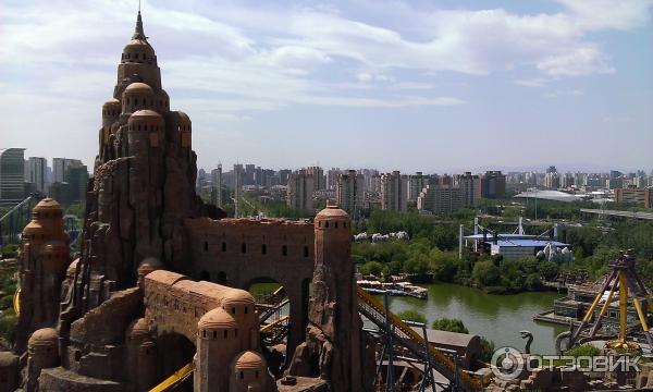 Парки развлечений и аттракционов в Пекине (Китай, Пекин) фото