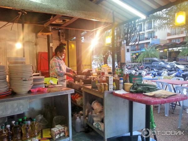 Уличное кафе в Ао Нанге ESAN FOOD COOKING INTER, Таиланд.