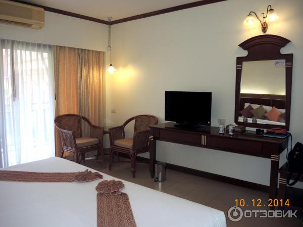 Отель Lanta Casuarina Beach Resort