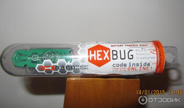 Мини робот Hexbug в упаковке.