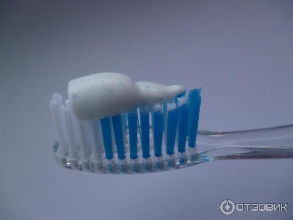 Зубная паста Colgate ADVANCED Whitening фото