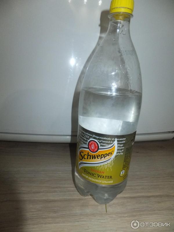 Сильногазированный напиток Schweppes Indian Tonic фото