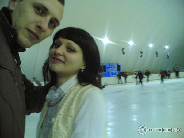 Парк революции ростов на дону ледоград. Ледоград ростов-на-дону расписание. Расписание ледоград ростов. Каток ледоград ростов на дону. Каток в ростове-на-дону парк революции.