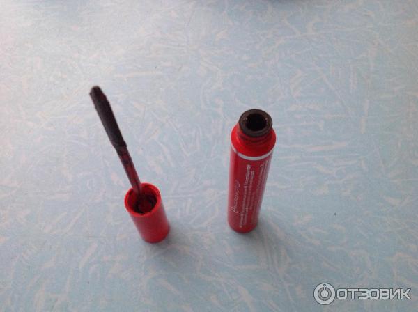 Объемная тушь для ресниц Oriflame Beauty Maxi Lash Mascara фото