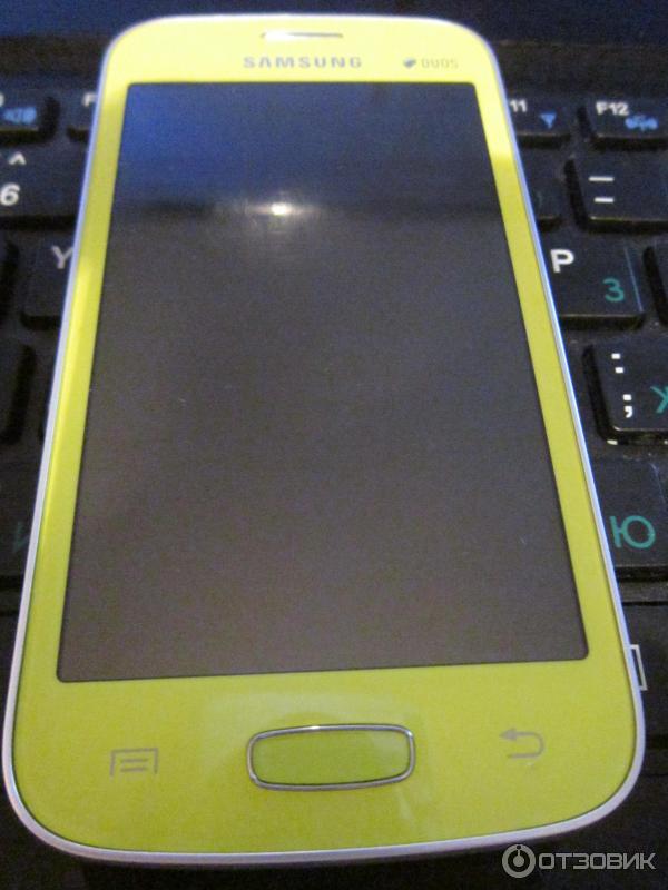 Смартфон Samsung Galaxy Star Plus GT-S7262 фото