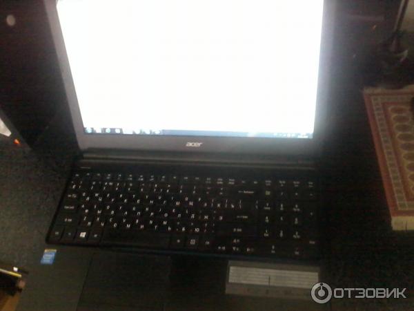 Ноутбук Acer E1-532 фото