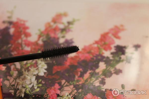 Тушь для ресниц Lumene Cloudberry Length Serum Mascara фото