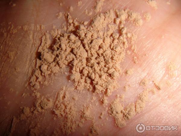 Рассыпчатая BB пудра Pond's Magic powder фото