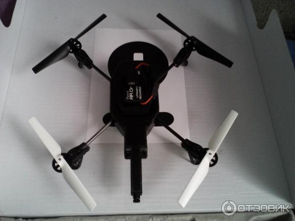 Квадрокоптер Parrot AR.Drone 2.0 Elite Edition фото