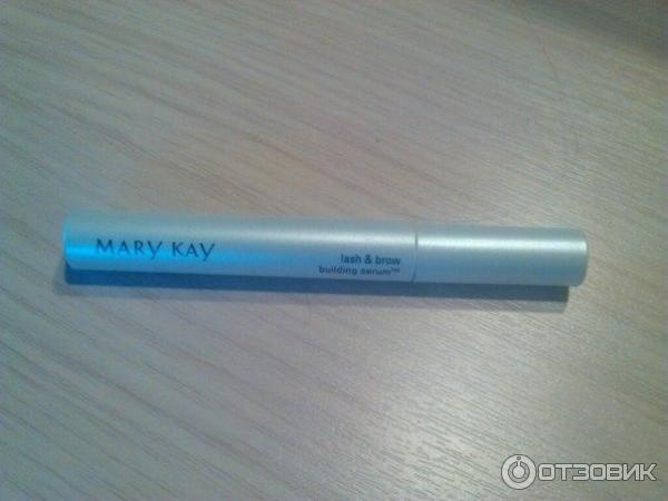 Укрепляющая сыворотка для ресниц и бровей Mary Kay® фото