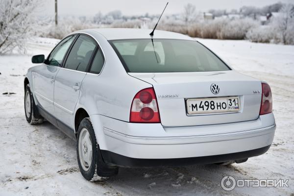 Автомобиль Volkswagen Passat B5 седан фото