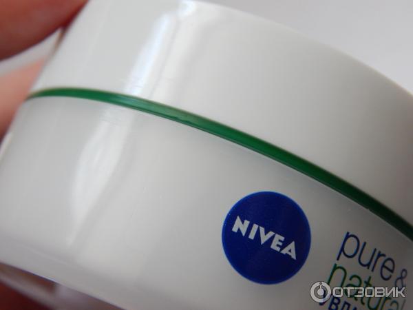 Увлажняющий дневной крем Nivea Visage Pure & Natural фото