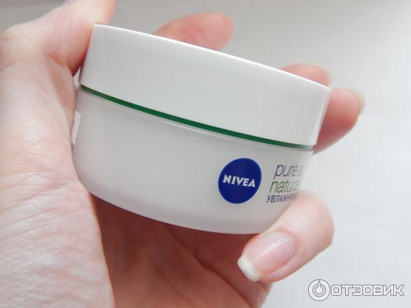 Увлажняющий дневной крем Nivea Visage Pure & Natural фото