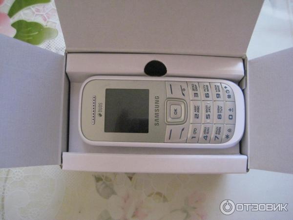 телефон Samsung Keystone 2 GT-E1202