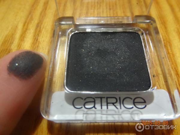 Тени для век Catrice Absolute Eye Colour Mono фото