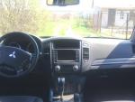 Автомобиль Mitsubishi Pajero Wagon внедорожник фото